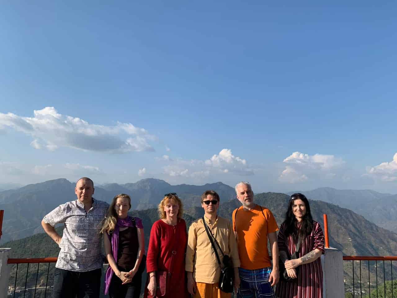 best yoga teacher training in rishikesh
